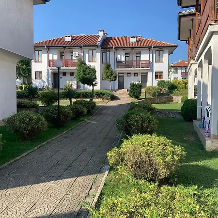 Cozy House 52 With Pool Access Сasa de vacaciones *
