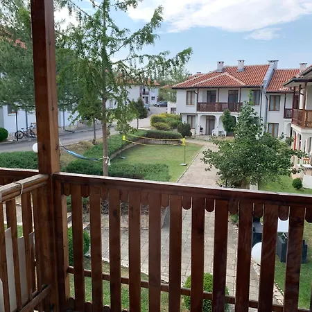 Сasa de vacaciones Cozy House 52 With Pool Access *